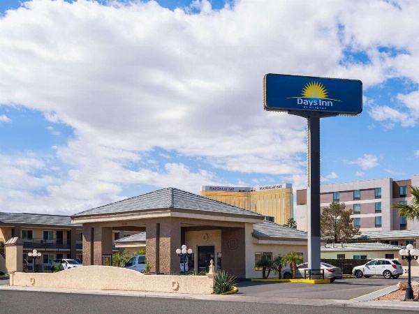 Days Inn by Wyndham Las Vegas Airport Near the Strip image 7